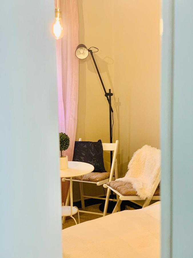 Private Place To Stay Self Check In-Nonstop- Netflix-Wifi レシツァ エクステリア 写真