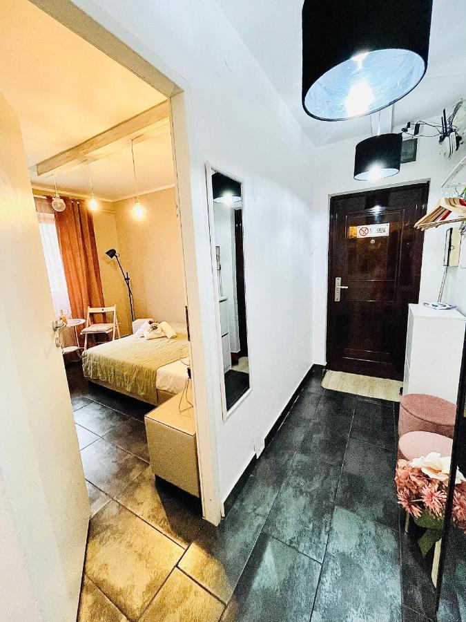 Private Place To Stay Self Check In-Nonstop- Netflix-Wifi レシツァ エクステリア 写真
