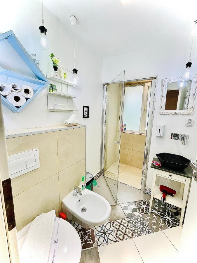 Private Place To Stay Self Check In-Nonstop- Netflix-Wifi レシツァ エクステリア 写真
